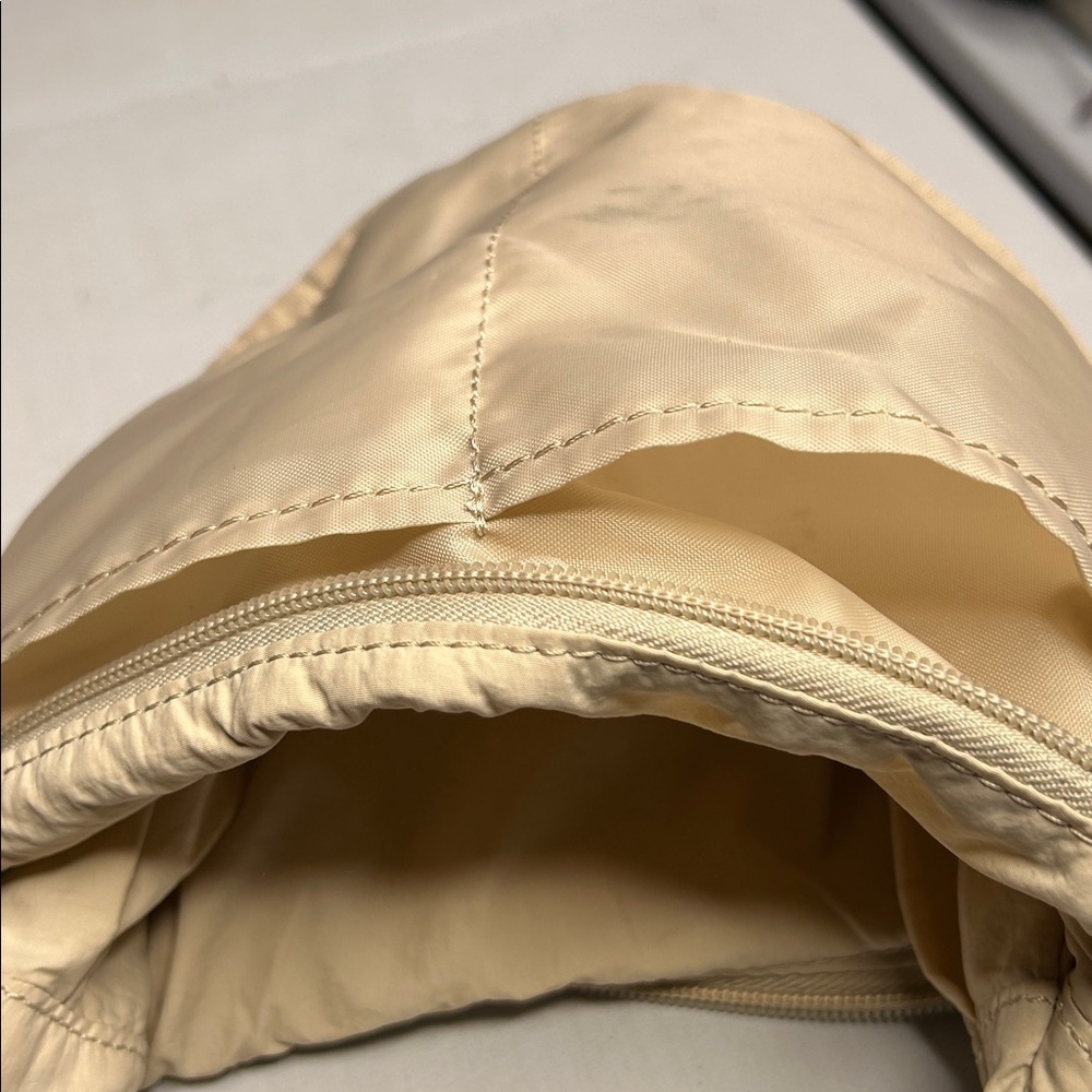 Gap Shoulder Bag - Picture 11 of 13